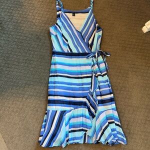 Tommy Hilfiger midi dress. Size S/P.